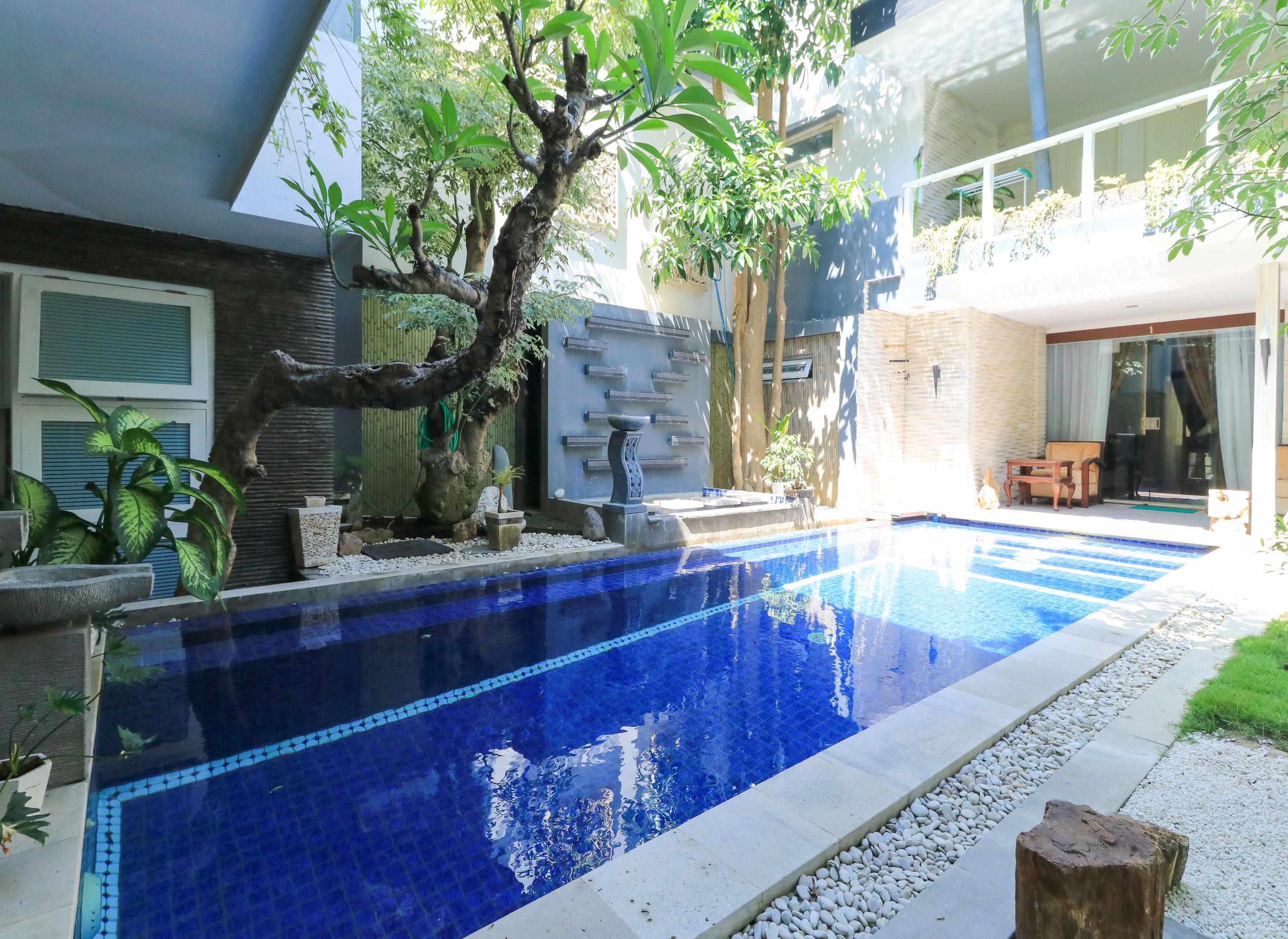 กูบู กาลิฮ์ เรสซิเดนซ์ Hotel เดนปาซาร์ ภายนอก รูปภาพ
